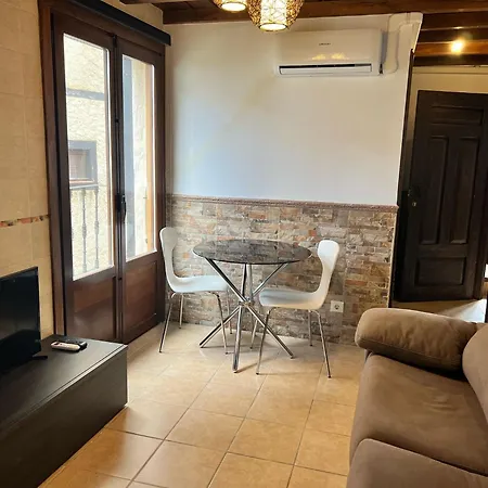 Nidos De Isabel 모가라스